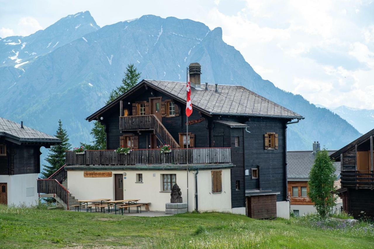 Gruppenhaus Im Walliser Alpstyle Rosswald Exterior photo